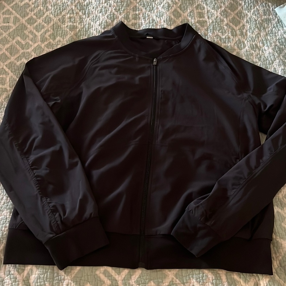 Stori - black bomber - size 10/L